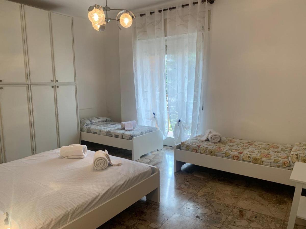 Casa Vacanza! A 50M Dal Mare! Бордігера Екстер'єр фото